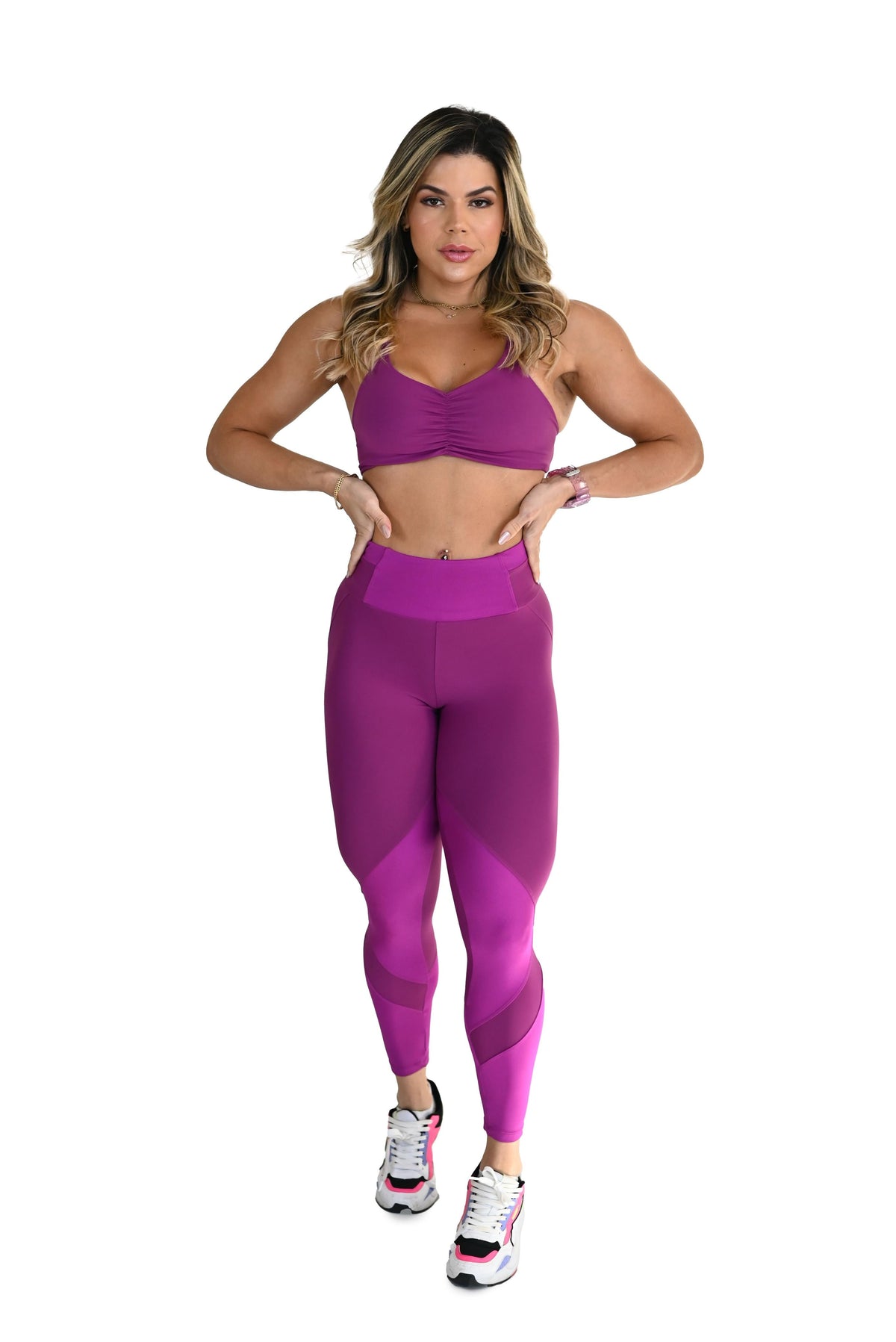 CONJUNTO DE CALÇA ADRIANA